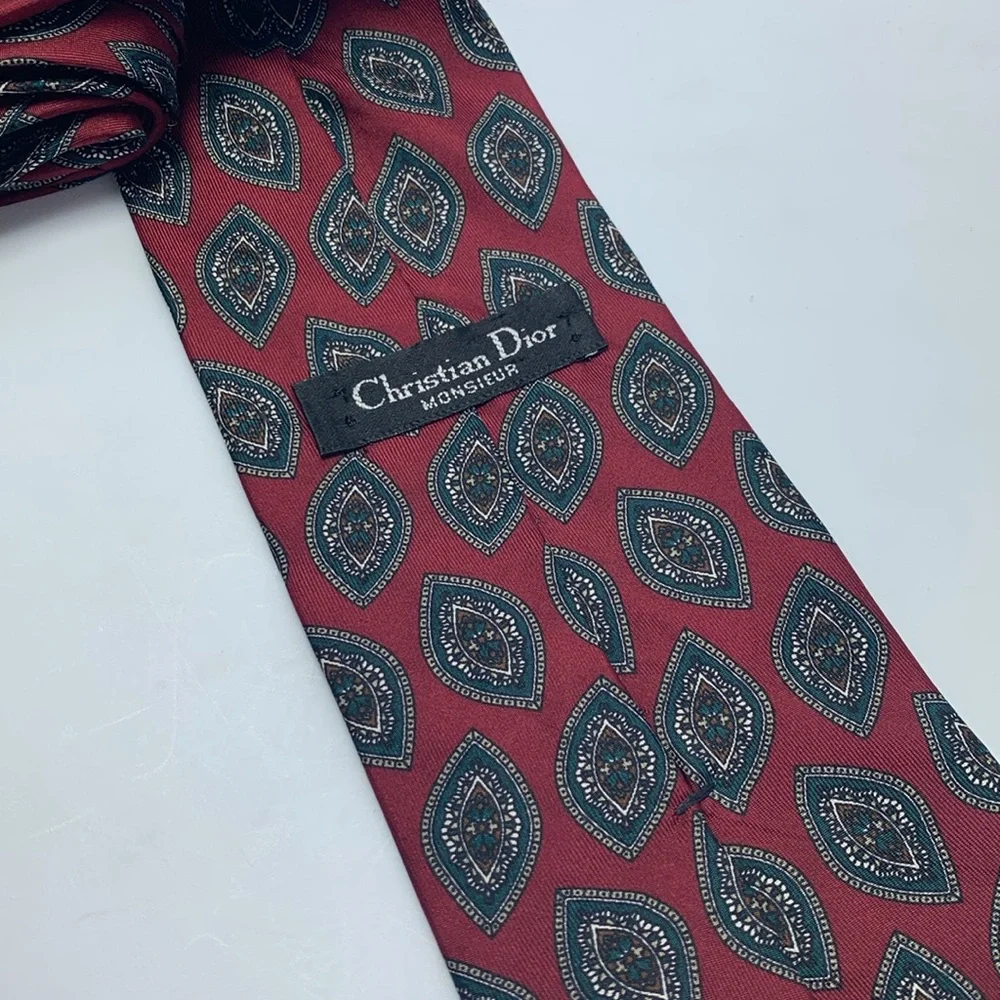 Christian Dior Authentic 100%‎ Silk Tie Made In The USA.